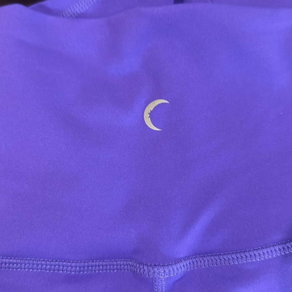 Vibrant Purple Women's Yoga Leggings Zyia Ascend capri pants 8-10 workout - Picture 6 of 8